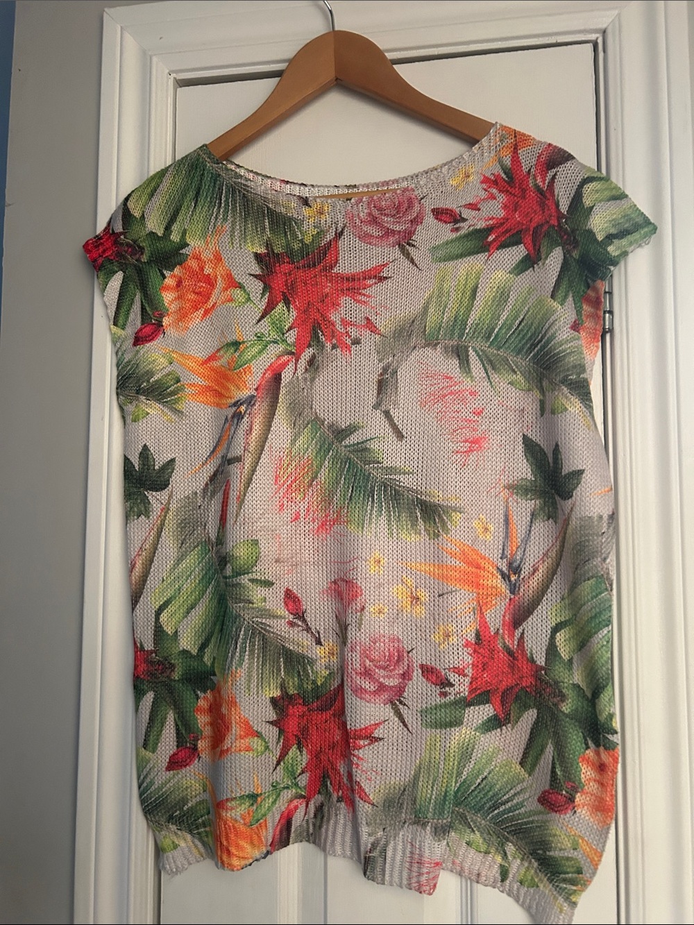 Tropical Floral Knit Tunic Top - White with Green & Red Floral